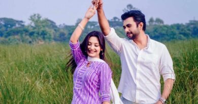প্রথমবার একসঙ্গে অপূর্ব-নিহা প্রথমবার একসঙ্গে অপূর্ব-নিহা