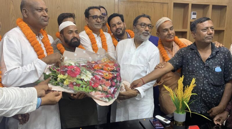 ঈশ্বরদী শিল্প ও বণিক সমিতির কমিটি গঠনঃ শুভেচ্ছা ও ইফতার মাহফিলের আয়োজন করলেন জাকারিয়া পিন্টু